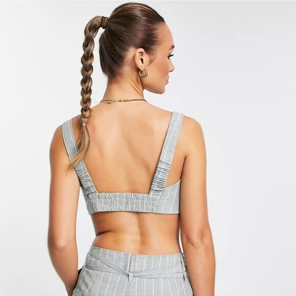 Vero Moda tailored cropped suit top in khaki pin stripe NWOT - Picture 3 of 5